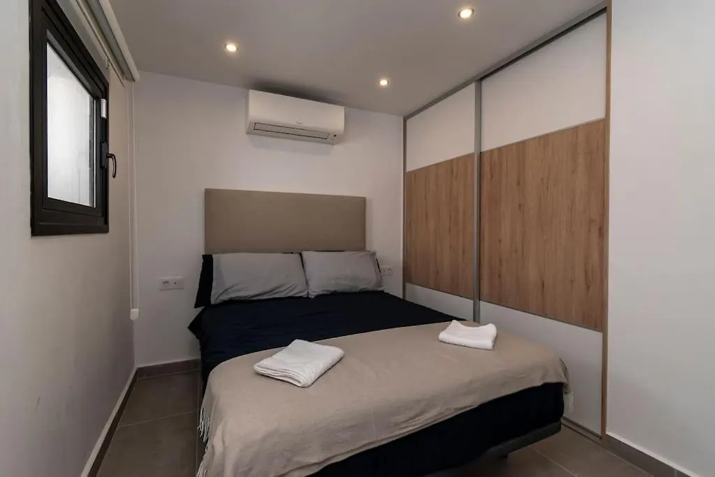 Modern 3 Bedroom Villa With Hot Tub In Costa Adeje