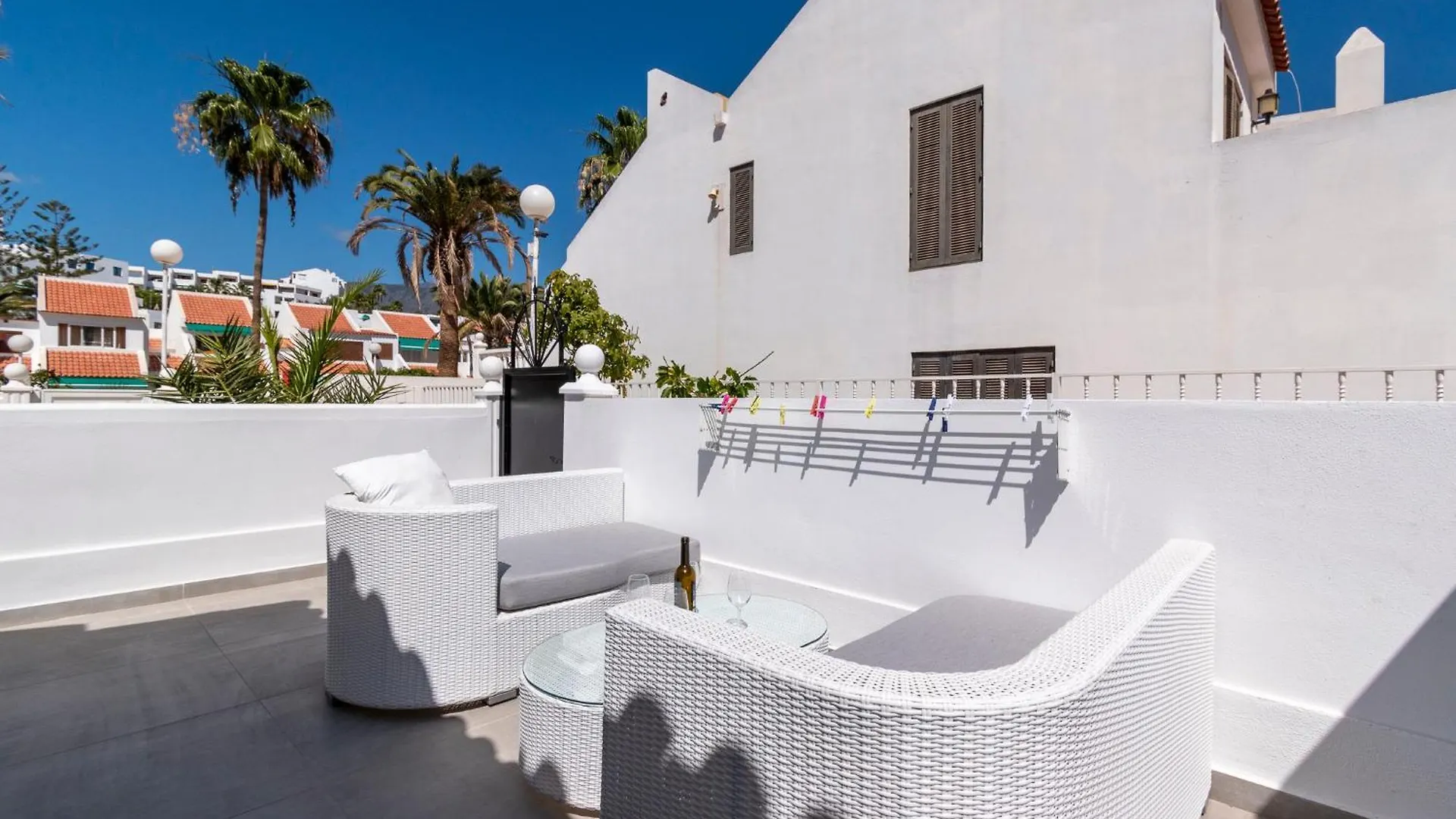 Modern 3 Bedroom Villa With Hot Tub In Costa Adeje